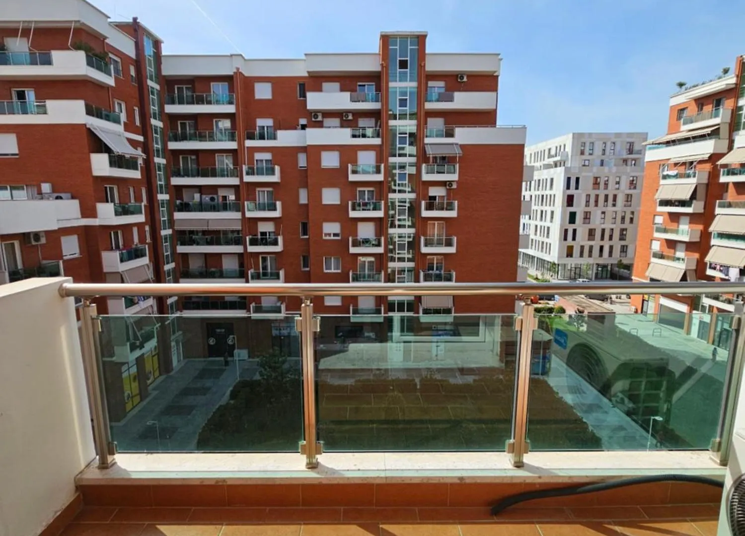 Apartment Tirana Apartament,Levis