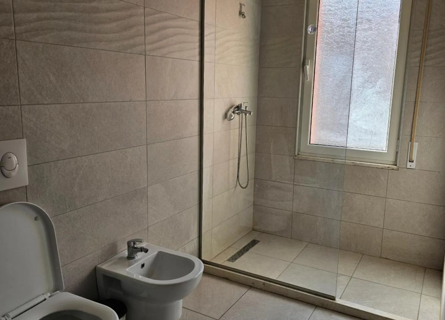 Apartment Tirana Apartament,Levis